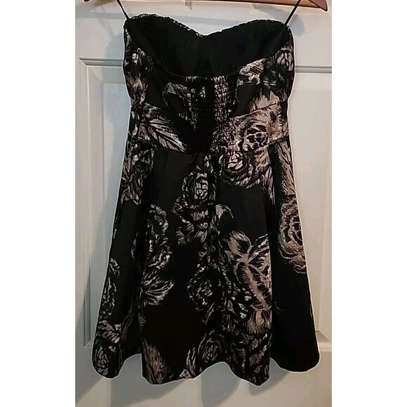 Guess Mini Size 5 Statin Floral Black Tan Roses Design Strapless Baby Doll Lined - Picture 2 of 5